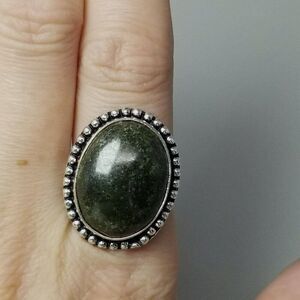 Vintage Dark Green Oval Cabochon Stone Ring, Size 8.5 Silver Tone Band, Estate